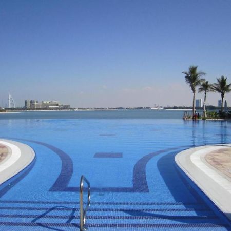 Tiara - Luxury Palm Jumeirah - Private Beach And Pool! Apartamento Dubai Exterior foto