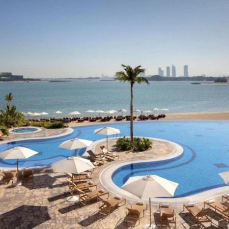 Tiara - Luxury Palm Jumeirah - Private Beach And Pool! Apartamento Dubai Exterior foto