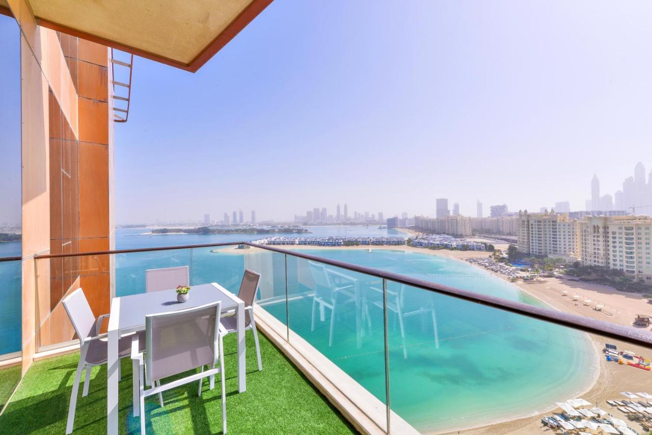 Tiara - Luxury Palm Jumeirah - Private Beach And Pool! Apartamento Dubai Exterior foto