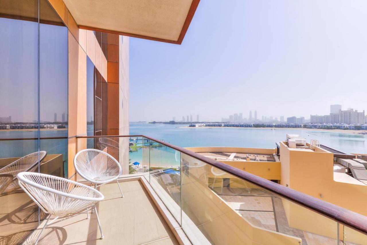 Tiara - Luxury Palm Jumeirah - Private Beach And Pool! Apartamento Dubai Exterior foto