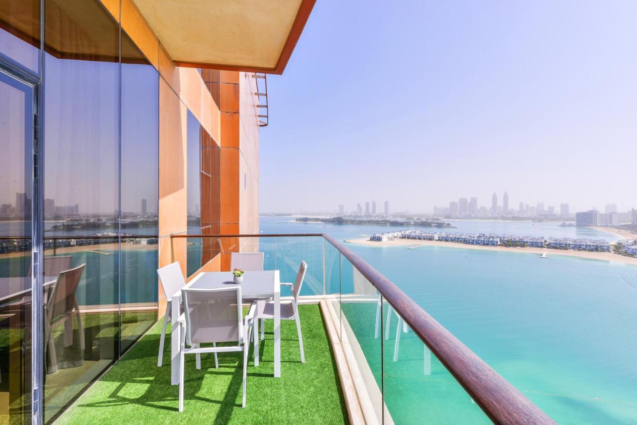 Tiara - Luxury Palm Jumeirah - Private Beach And Pool! Apartamento Dubai Exterior foto